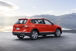 2017 Volkswagen Tiguan Allspace image gallery
