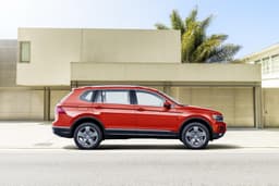 2017 Volkswagen Tiguan Allspace image gallery