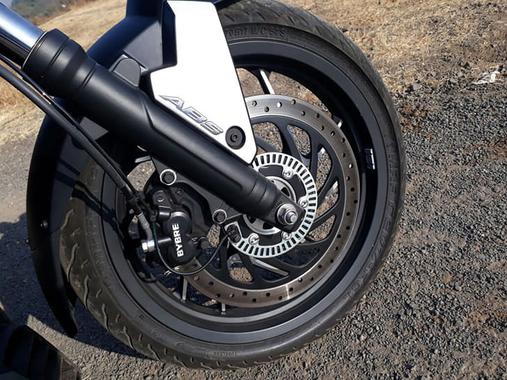 2017 Bajaj Dominar 400 image gallery