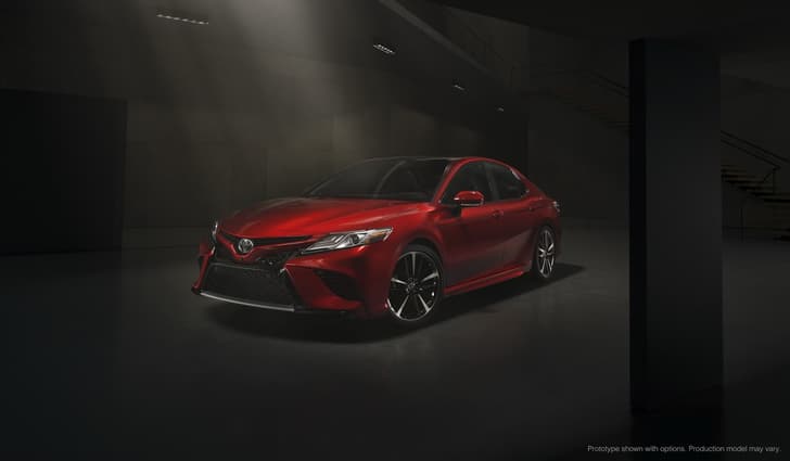 2017 Toyota Camry image gallery