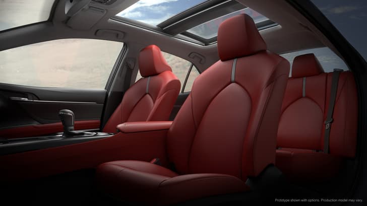 2017 Toyota Camry image gallery