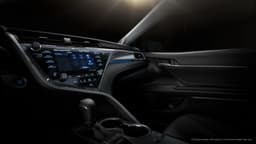 2017 Toyota Camry image gallery