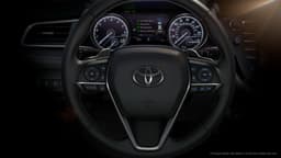 2017 Toyota Camry image gallery