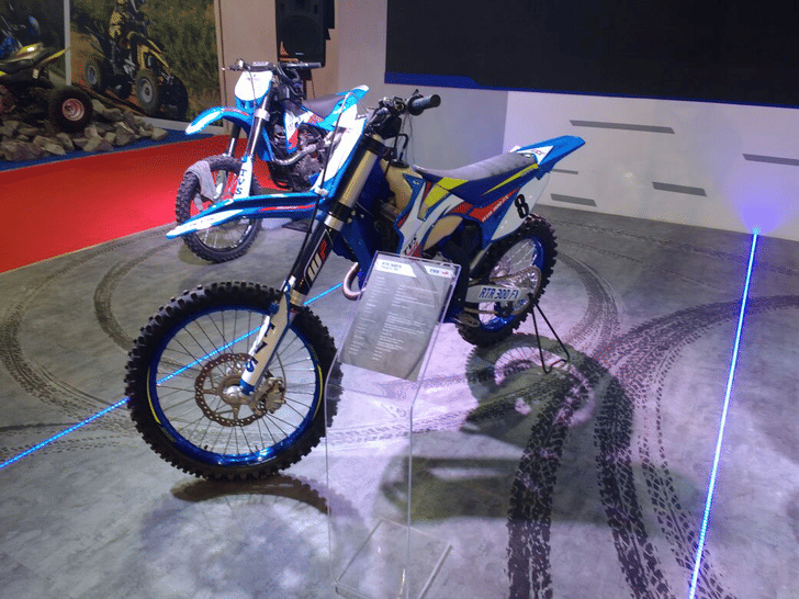 TVS RTR 300FX.
