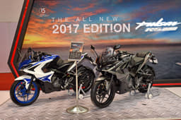 Bajaj Pulsar RS 200.