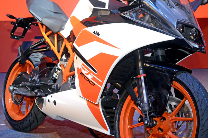 2017 KTM RC 390, RC 200 image gallery