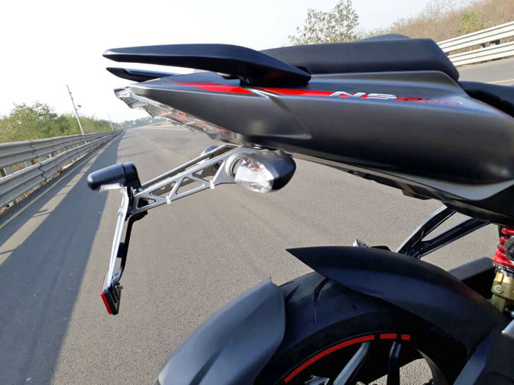 2017 Bajaj Pulsar NS200 image gallery
