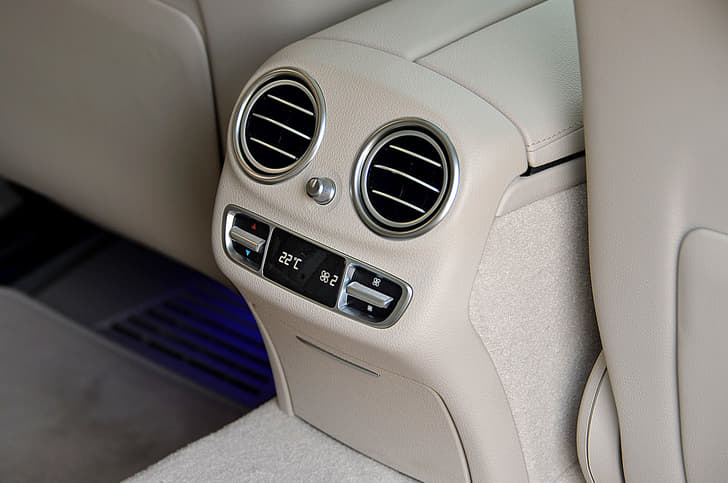 New 2017 Mercedes E-class long-wheelbase photo gallery