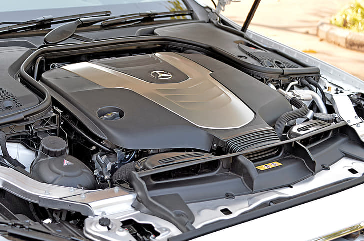 New 2017 Mercedes E-class long-wheelbase photo gallery