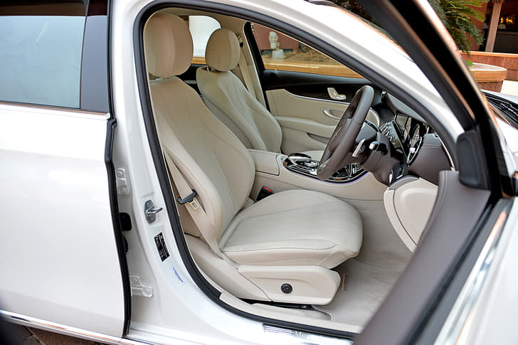 New 2017 Mercedes E-class long-wheelbase photo gallery