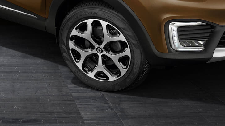 2017 Renault Captur image gallery