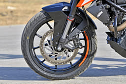 2017 KTM Duke 250 image gallery