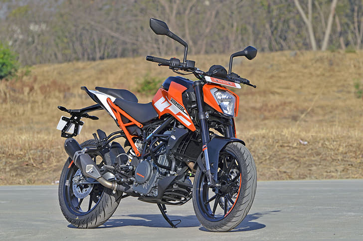 2017 KTM Duke 250 image gallery