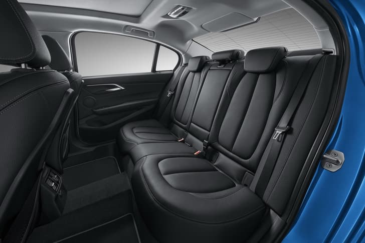 2017 BMW 1-series sedan image gallery