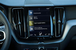 2017 Volvo XC60 image gallery