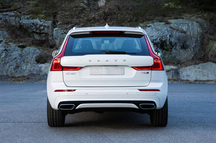 2017 Volvo XC60 image gallery