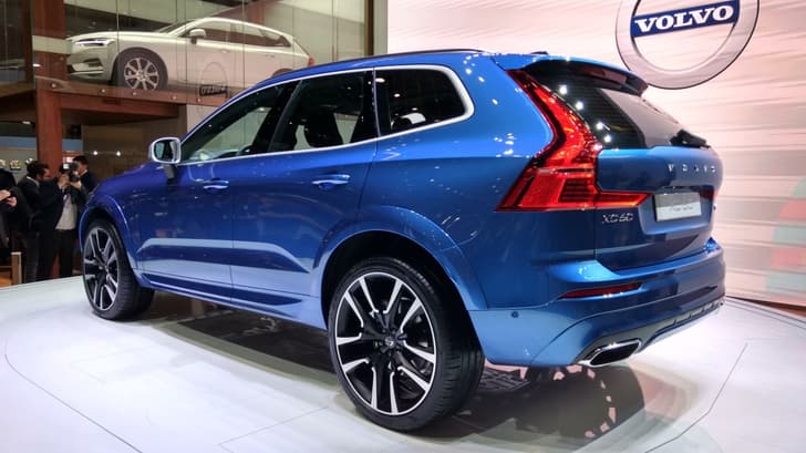 2017 Volvo XC60 image gallery