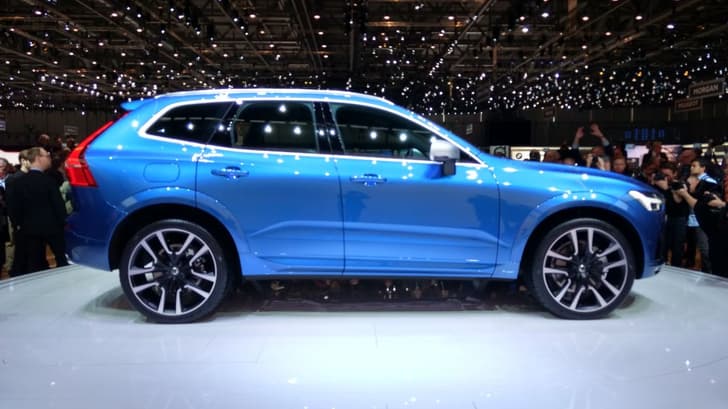 2017 Volvo XC60 image gallery