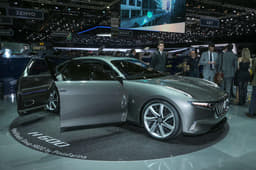 Pininfarina H600 sedan concept image gallery