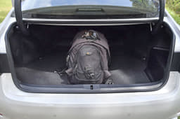 2017 Lexus ES300h image gallery