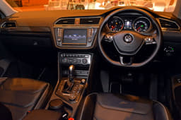 2017 Volkswagen Tiguan image gallery