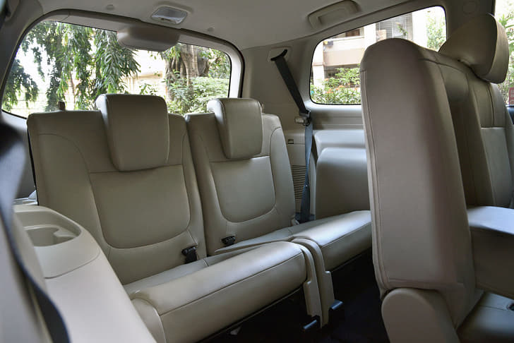 2017 Mitsubishi Pajero Sport Select Plus image gallery