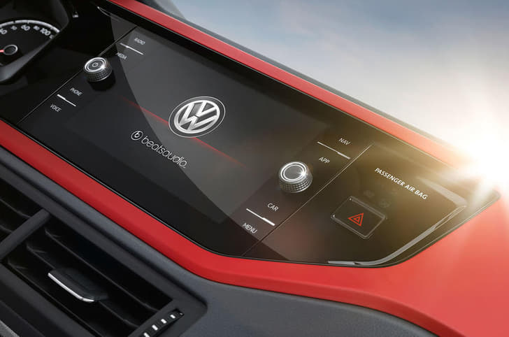 2018 Volkswagen Polo image gallery
