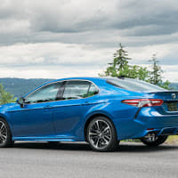 2017 Toyota Camry image gallery