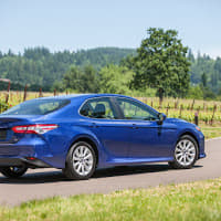 2017 Toyota Camry image gallery