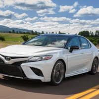 2017 Toyota Camry image gallery