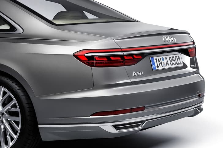 2017 Audi A8 image gallery