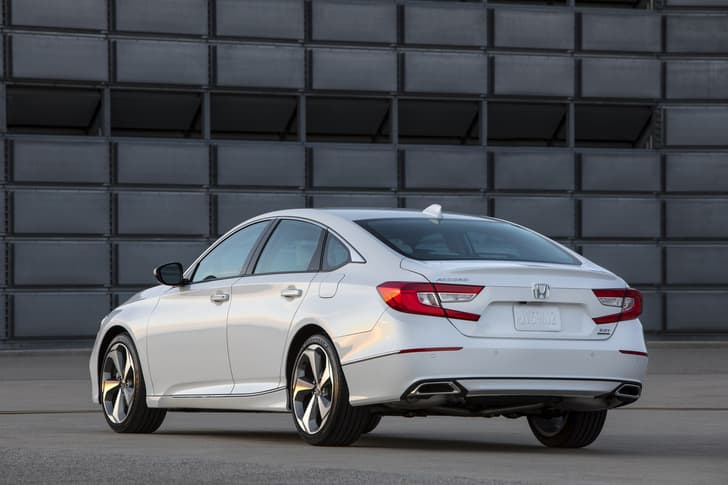 2018 Honda Accord image gallery