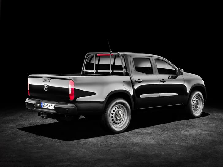 2018 Mercedes X-Class pickup image gallery