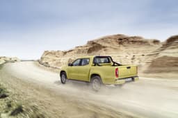 2018 Mercedes X-Class pickup image gallery