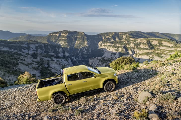 2018 Mercedes X-Class pickup image gallery