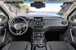 2018 Mercedes X-Class pickup image gallery