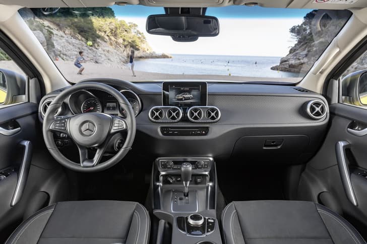 2018 Mercedes X-Class pickup image gallery