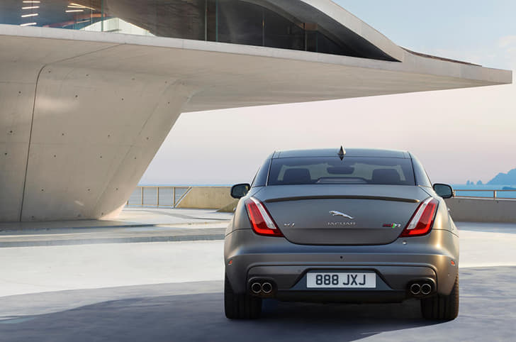 2018 Jaguar XJR575 image gallery