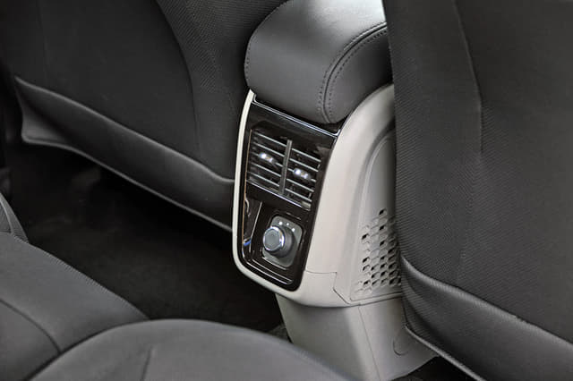 Ac Vents Rear Image - 10827