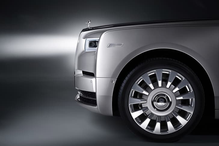 2018 Rolls-Royce Phantom image gallery