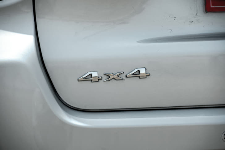 2017 Jeep Compass image gallery