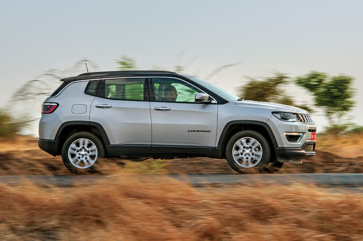 2017 Jeep Compass image gallery