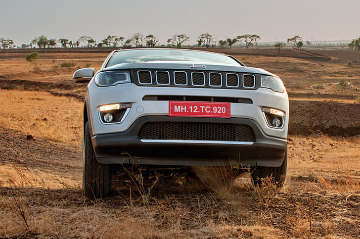 2017 Jeep Compass image gallery