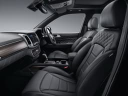 2017 SsangYong Rexton image gallery