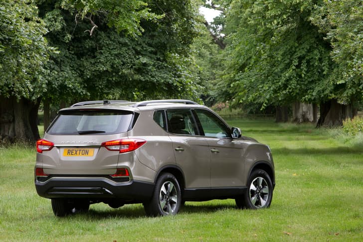 2017 SsangYong Rexton image gallery