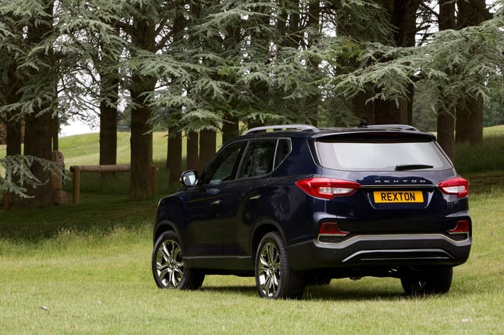 2017 SsangYong Rexton image gallery