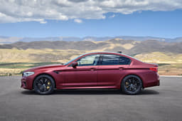 New 2018 BMW M5 image gallery