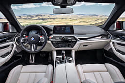 New 2018 BMW M5 image gallery