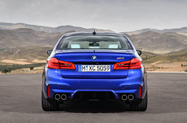 New 2018 BMW M5 image gallery