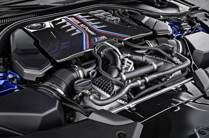 New 2018 BMW M5 image gallery